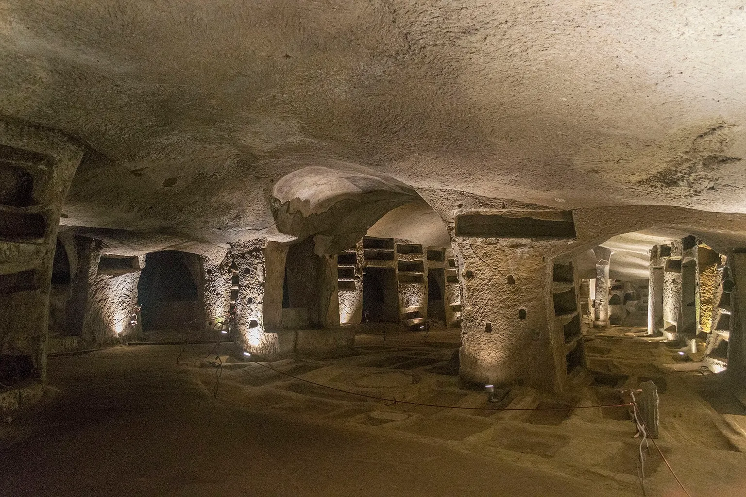 Catacombs of San Gennaro tickets: a step-by-step booking plan
