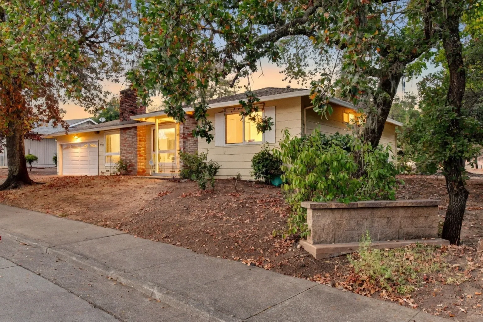 How to Transform a Neglected Property Into a High-Value Market Listing