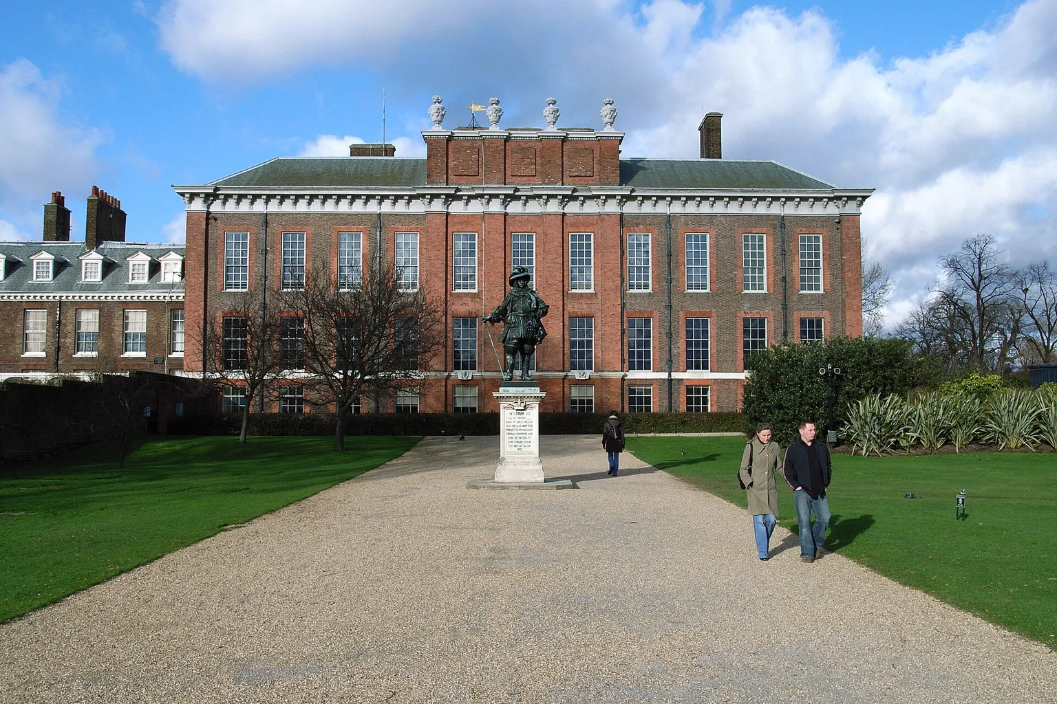 Kensington Palace tickets: a four-step reservation project