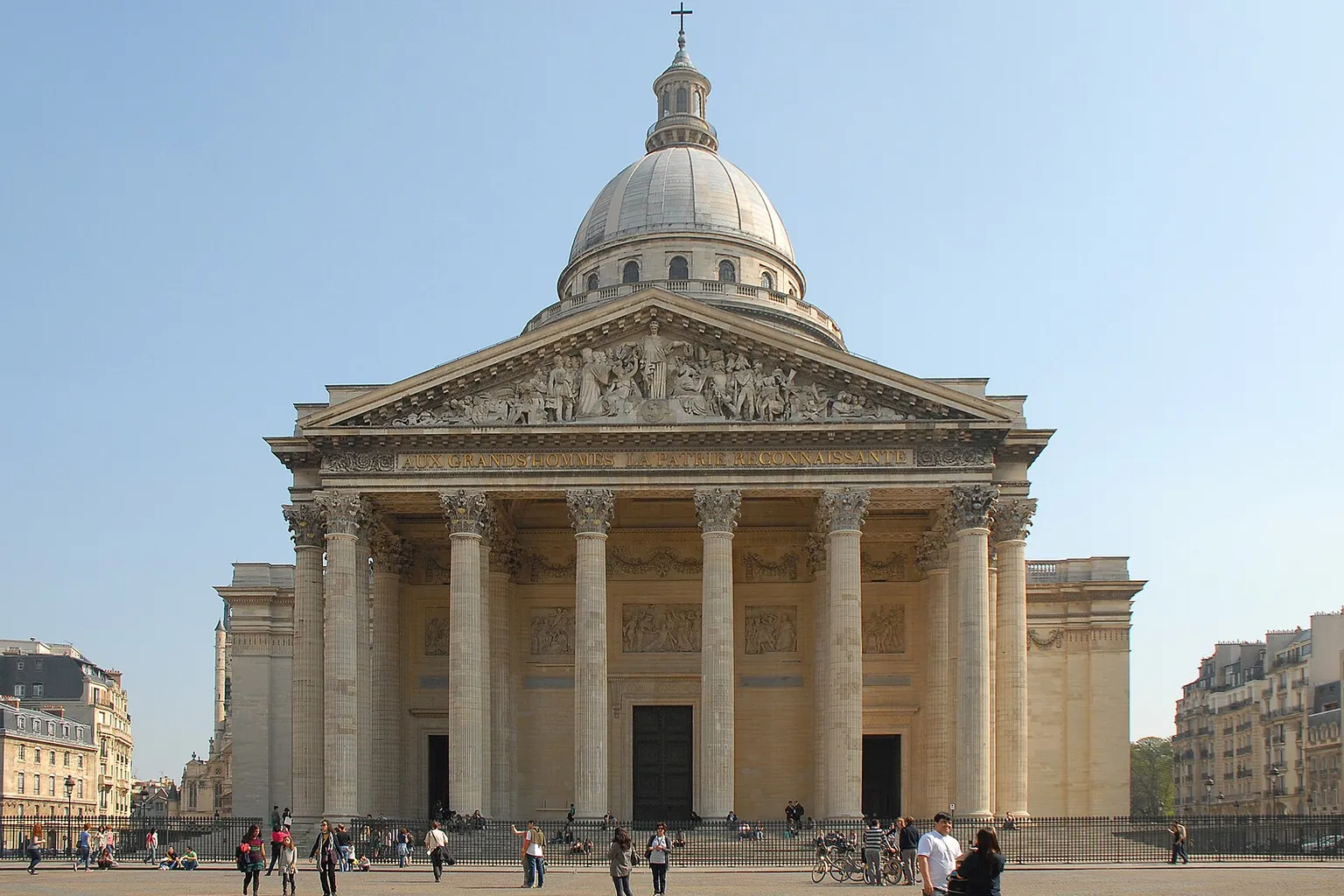 Panthéon entry: efficient ticket acquisition for visitors