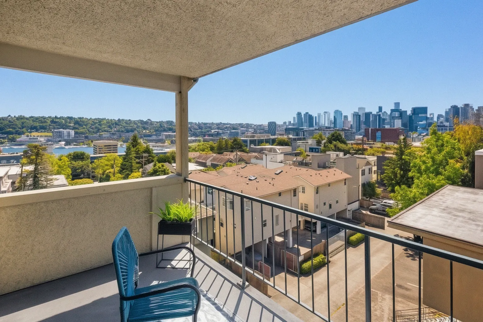 Seattle Agent Launches Downsizing Site to Simplify Moving to a Smaller Home