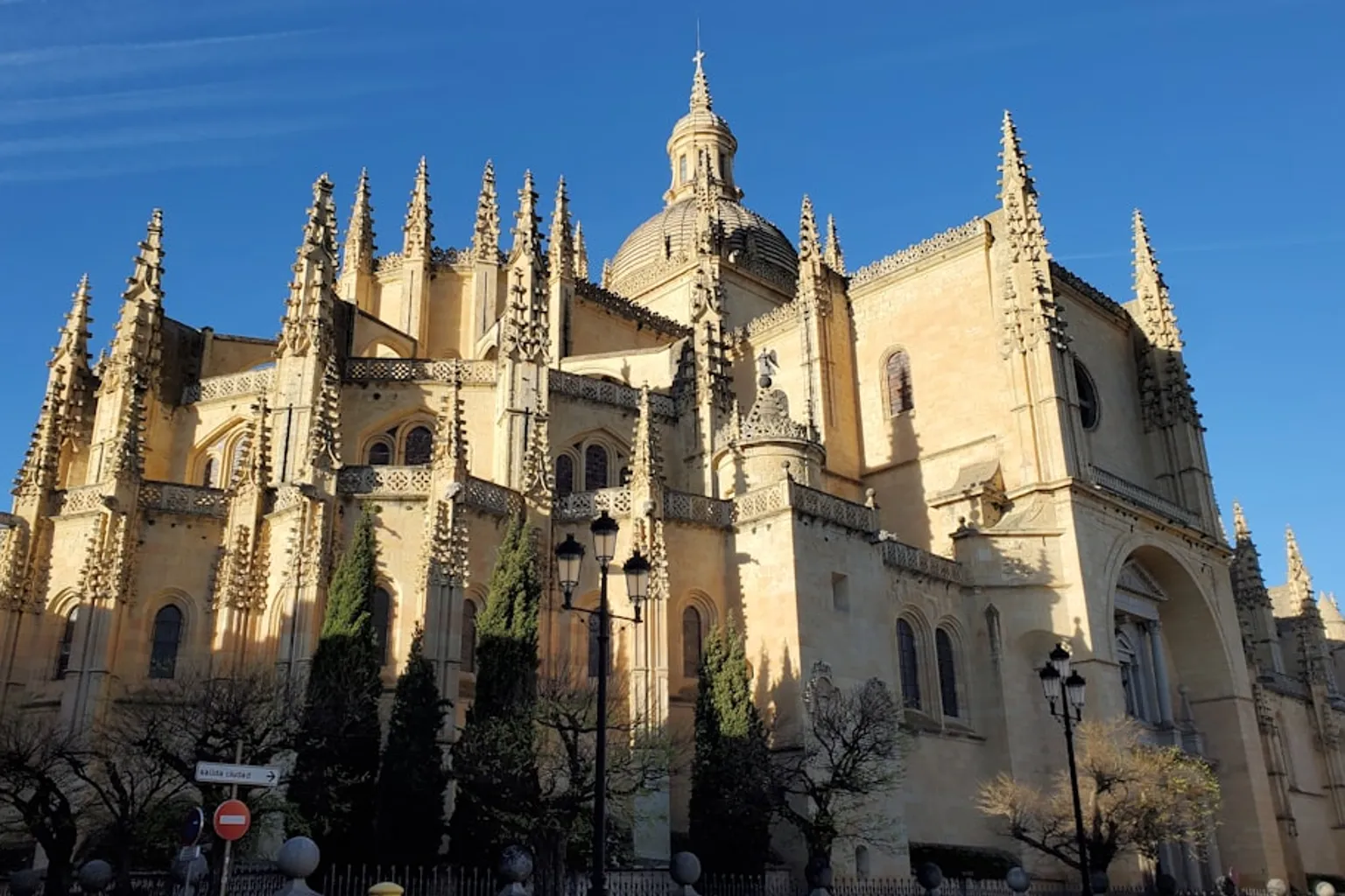 Segovia Cathedral tickets: a three-phase booking project
